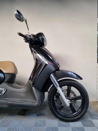 APRILIA SCARABEO 300 